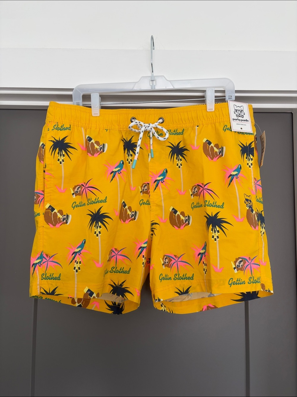 NWT Gettin' Slothed Yellow Tropical Print Men's Shorts
